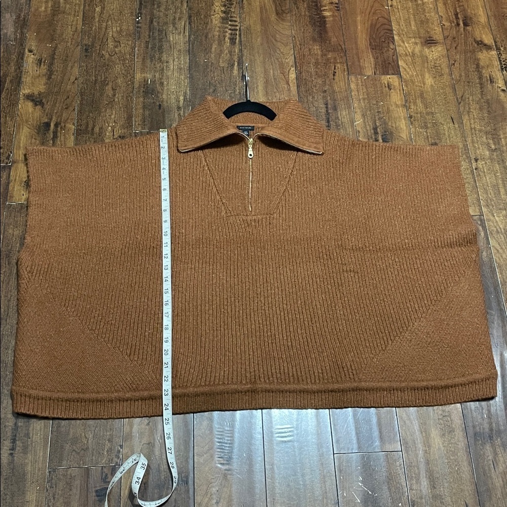 Ann Taylor Ribbed Zip Poncho Sweater Size XS/S
Wool Blend - Picture 7 of 10